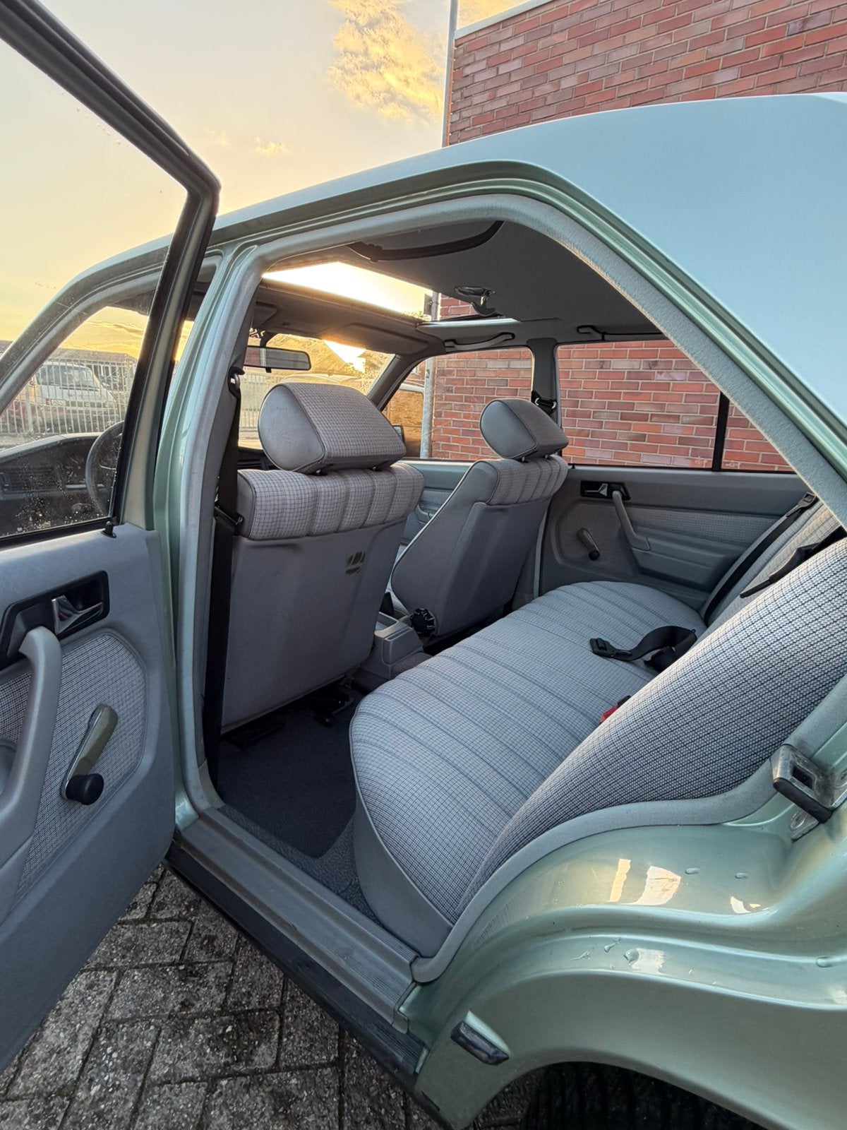 Mercedes Benz 190E 2.0 W201 Oldtimer belastingvrij, foto 11