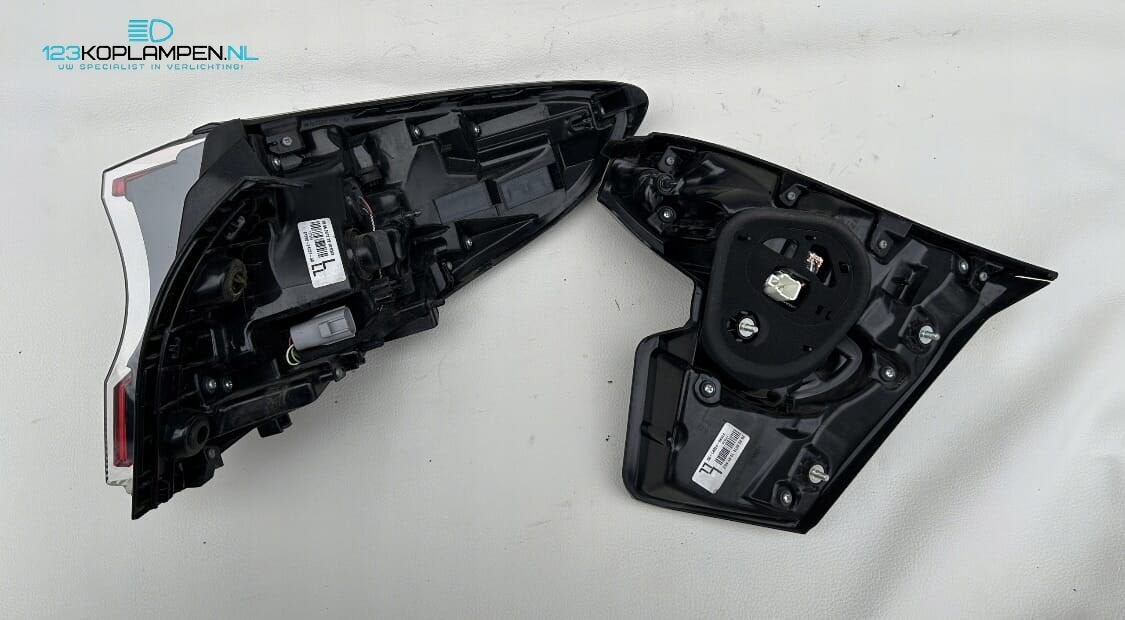 Toyota CHR C-HR achterlicht links, Gebruikt, -, -, Ophalen of Verzenden
