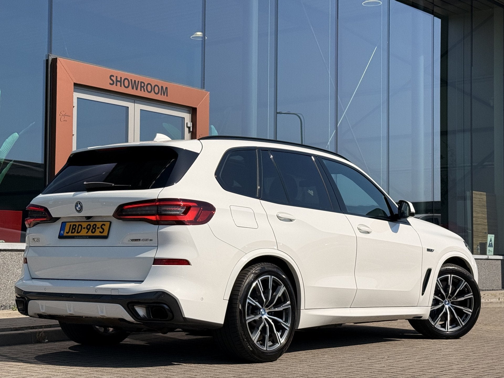 Foto 9 van BMW X5 xDrive45e High Executive | M Pakket | Pano | Luchtver