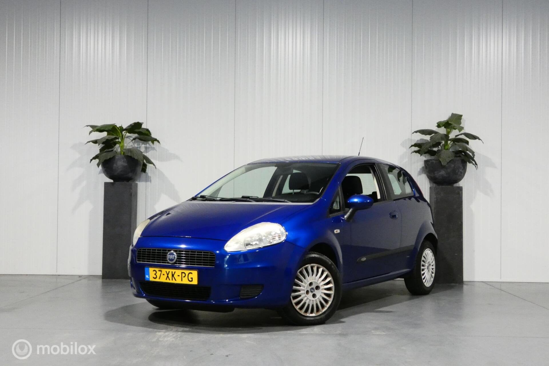 Fiat Grande Punto 1.4 Dynamic automaat airco, Auto's, Voorwielaandrijving, 4 cilinders, Grande Punto, Origineel Nederlands