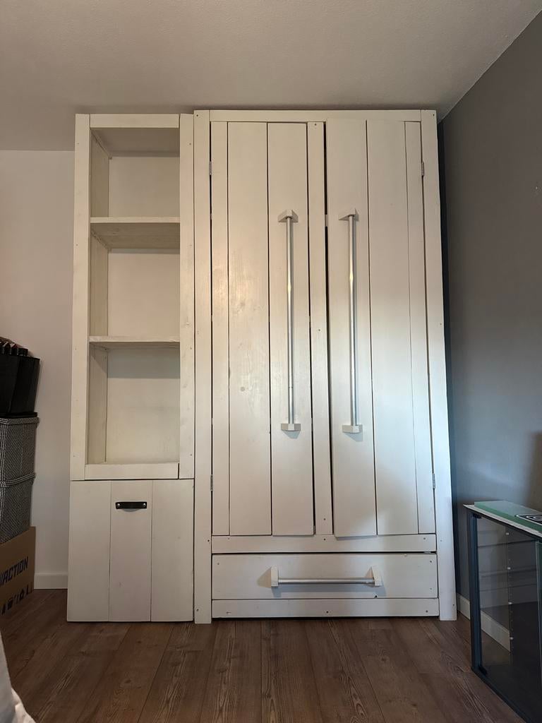 Steigerhouten Kast - Wit Geverfd - 2-delig, Huis en Inrichting, Kasten | Kledingkasten, Ophalen, Gebruikt, 100 tot 150 cm, 200 cm of meer