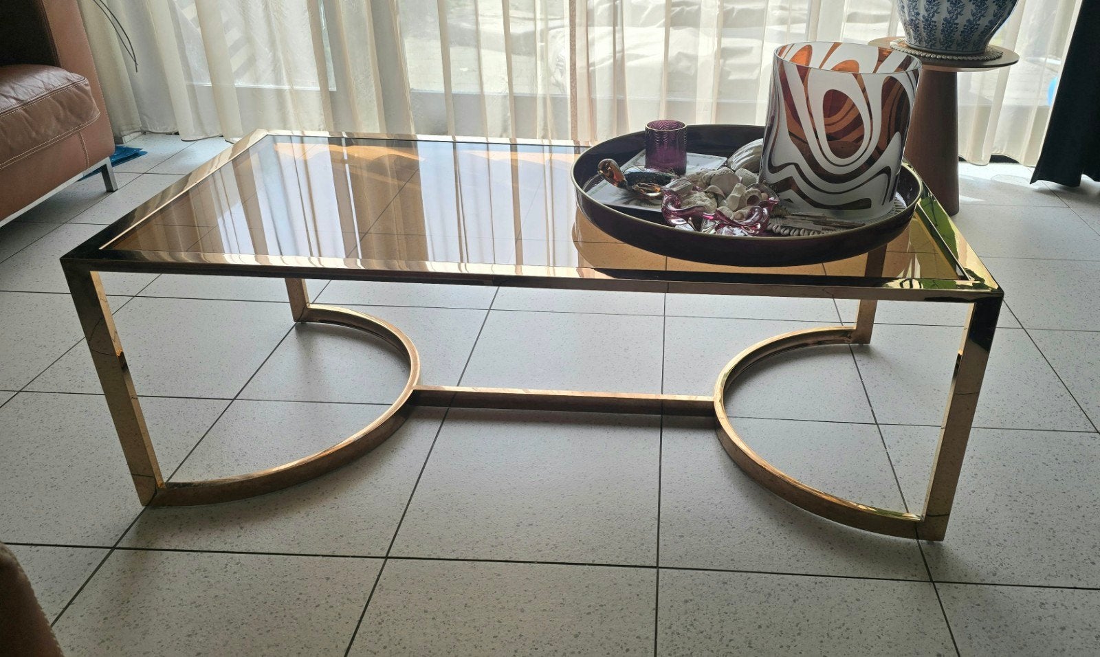 Hollywood Regency Salontafel - RVS met Messing Afwerking, Huis en Inrichting, Tafels | Salontafels, Minder dan 50 cm, 50 tot 100 cm