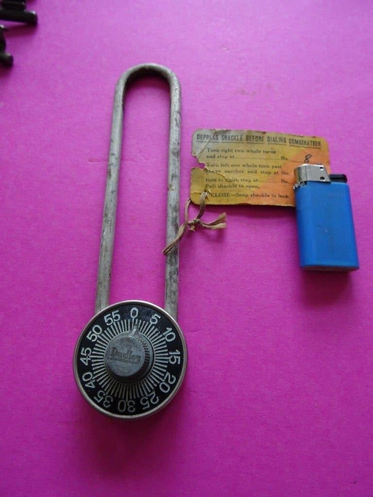 ANTIEK CIJFER CODE HANGSLOT DUDLEY SLOT SLOTEN CANADA, Ophalen of Verzenden