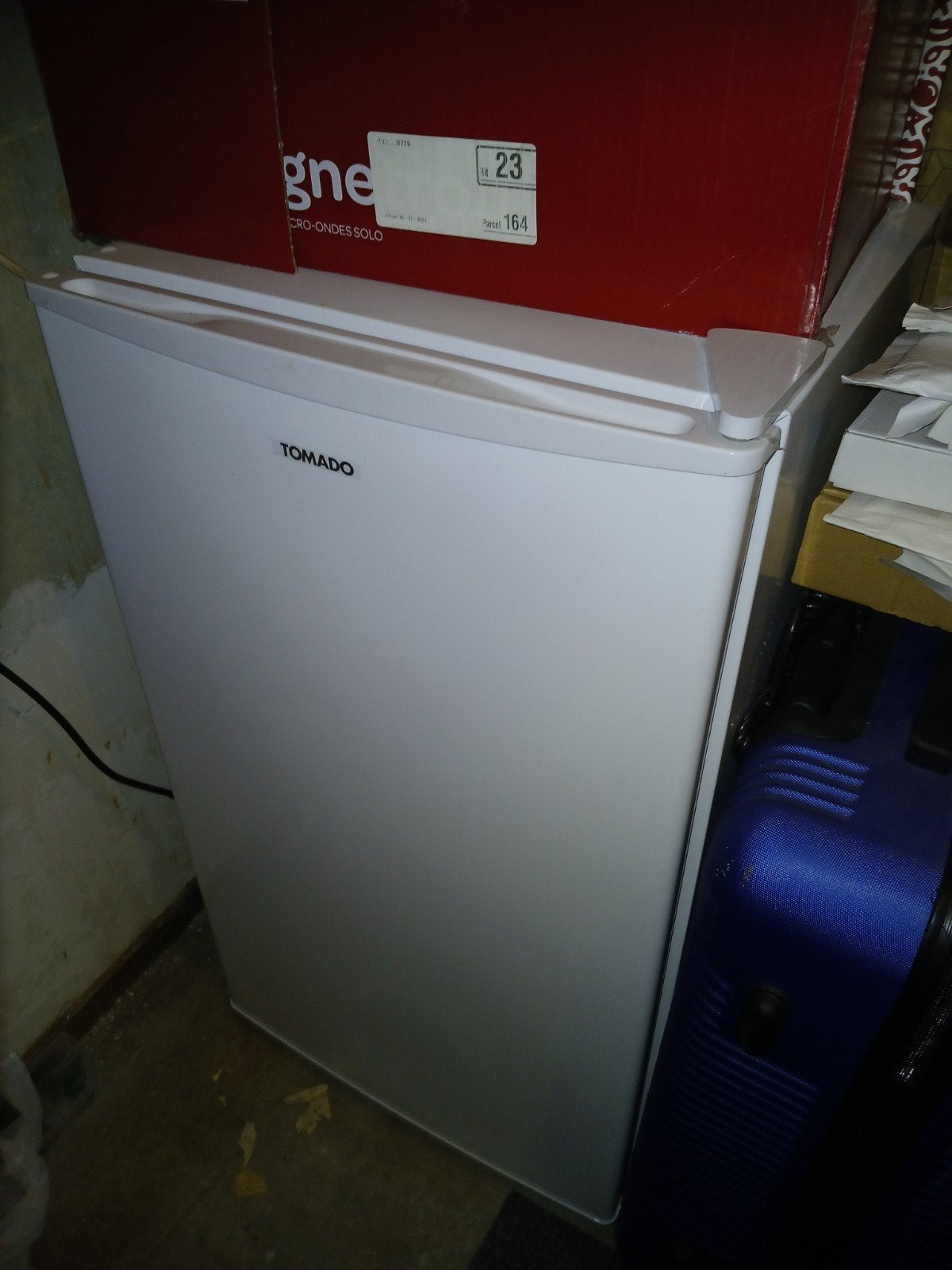 Tomado TFT4702W tafelmodel vriezer, Witgoed en Apparatuur, Ophalen, Minder dan 85 cm, Met aparte vriezer, Nieuw