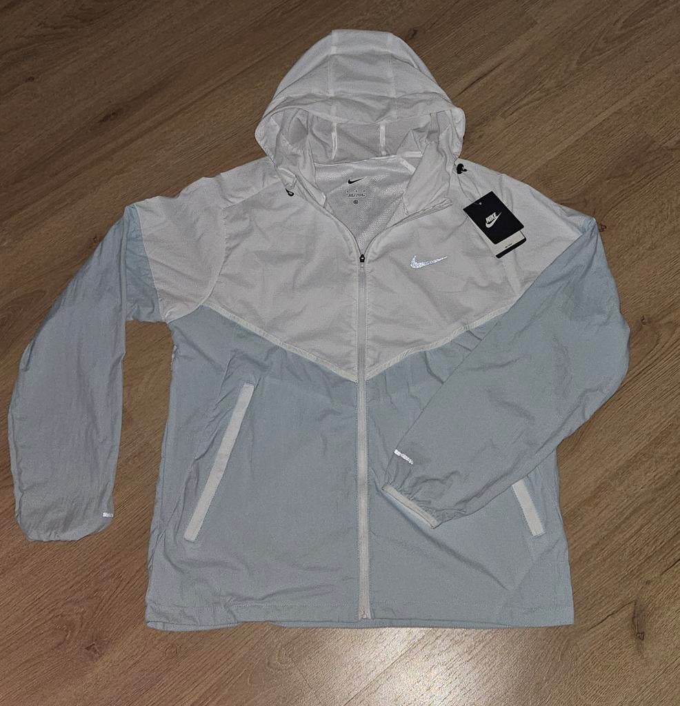 Nike Miller hardloopvest lichtblauw en wit, Nike, Zo goed als nieuw, Maat 36 (S), Verzenden