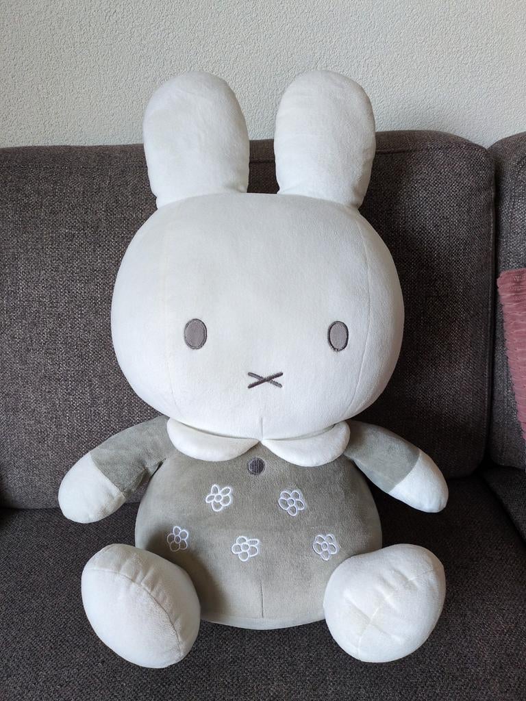 Grote Nijntje knuffel 60 cm, Kinderen en Baby's, Speelgoed | Knuffels en Pluche, Ophalen, Gebruikt, Konijn