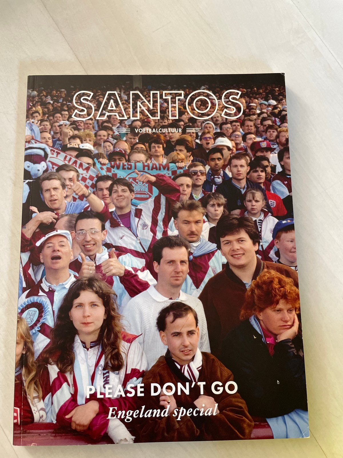 Santos Voetbalcultuur - Please Don't Go - Engeland special, Ophalen of Verzenden, Zo goed als nieuw, Balsport