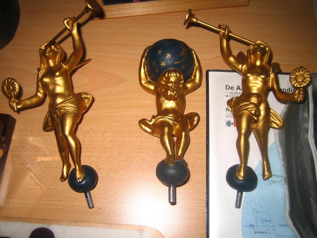 MOOIE GROOT VER GULD KLOKKEN BEELDEN, Ophalen of Verzenden