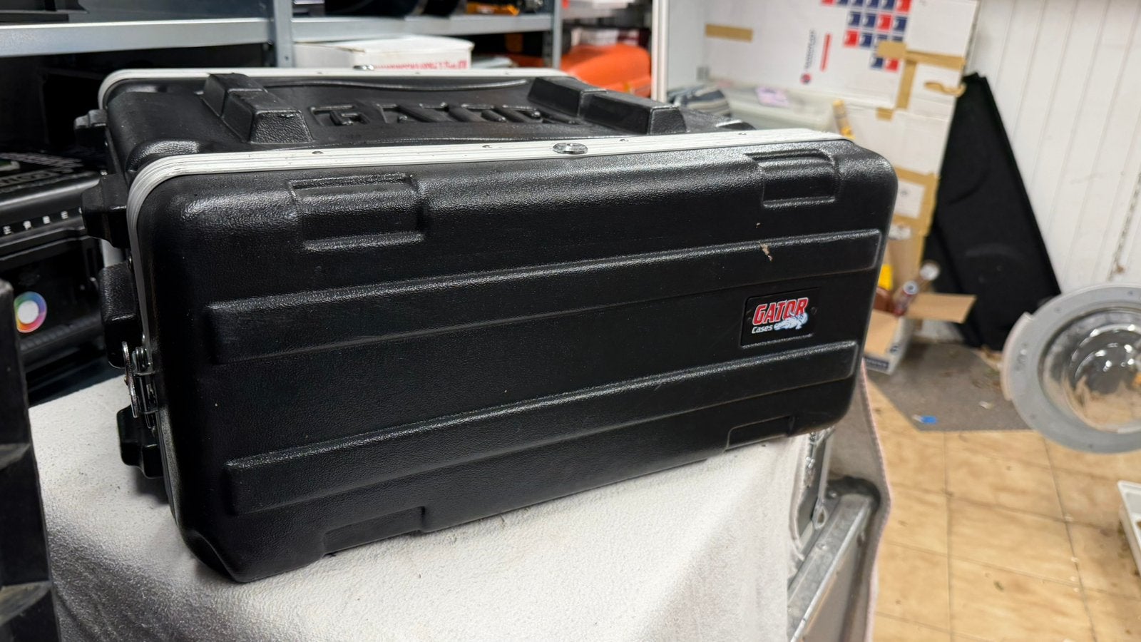 Gator 19 inch rackcase / flightcase – 4HE – 44 cm diep, Ophalen of Verzenden, Zo goed als nieuw, Overige instrumenten, Flightcase