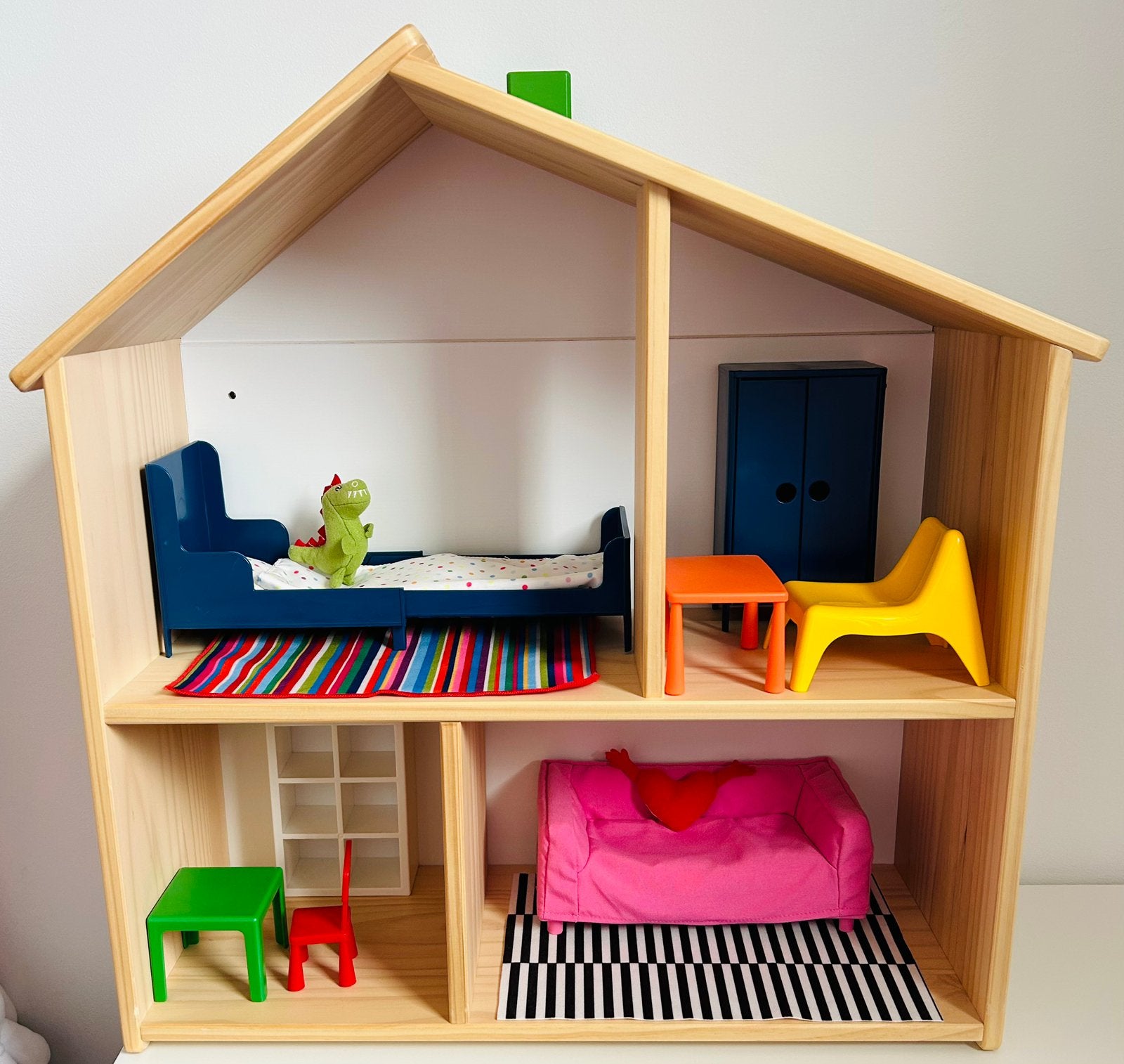 Poppenhuis inclusief meubels, Kinderen en Baby's, Speelgoed | Poppenhuizen, Ophalen, Zo goed als nieuw, Poppenhuis