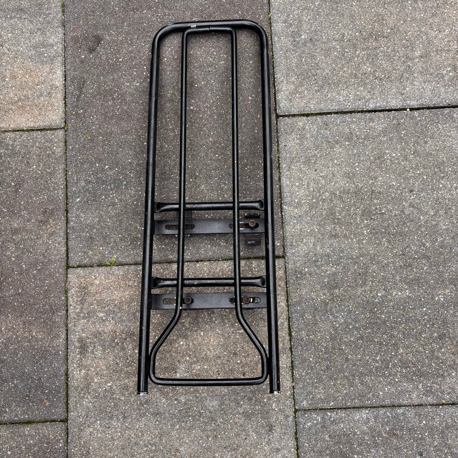 Zwart fietsrekje voor bagage en Yepp fietsstoeltje, Ophalen of Verzenden, Gebruikt