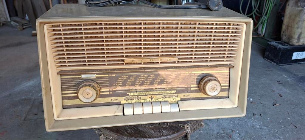 Radio, Ophalen of Verzenden