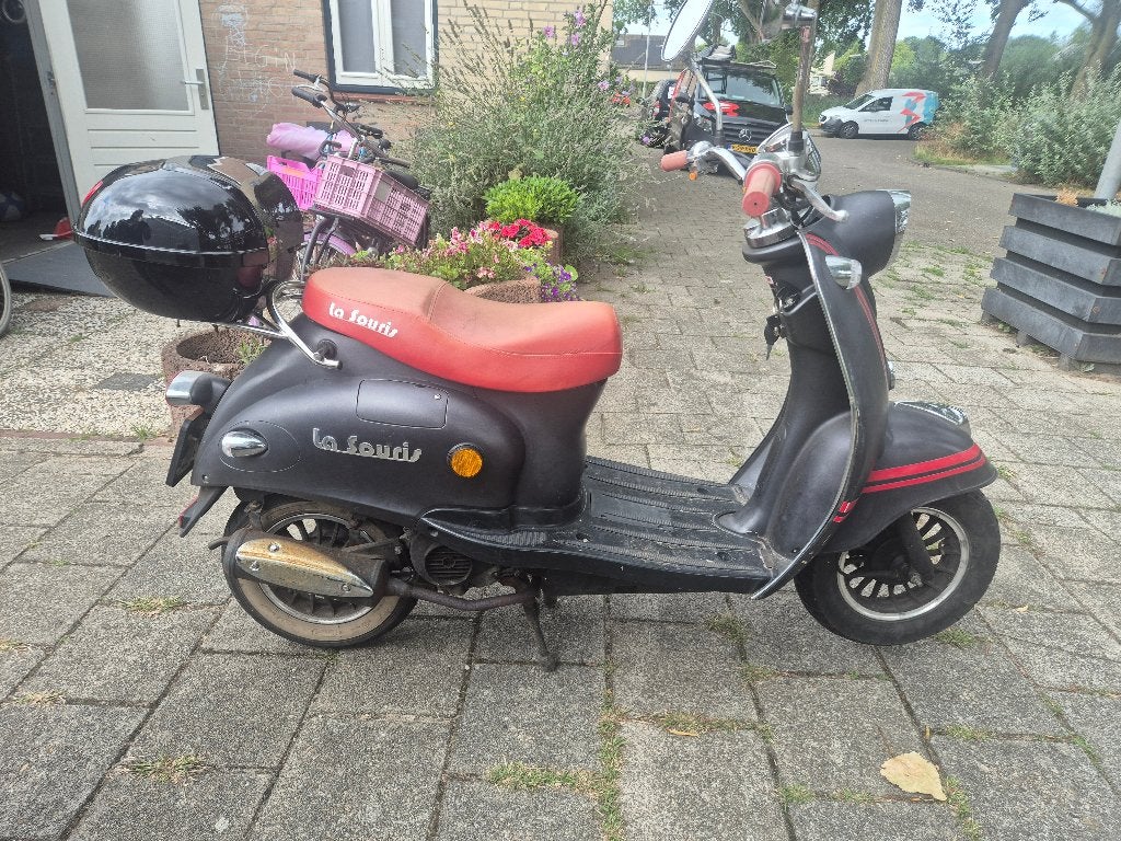 La Souris Trendy Retro (2015) | 25 km/u Zwart-Rood 9904km, Gebruikt, Benzine, Ophalen, Overige merken