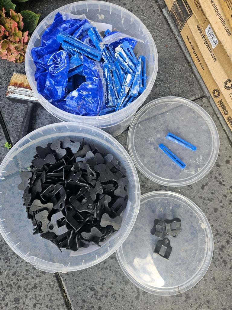 Tegel clips en keggen voor perfecte tegelplaatsing, Ophalen of Verzenden