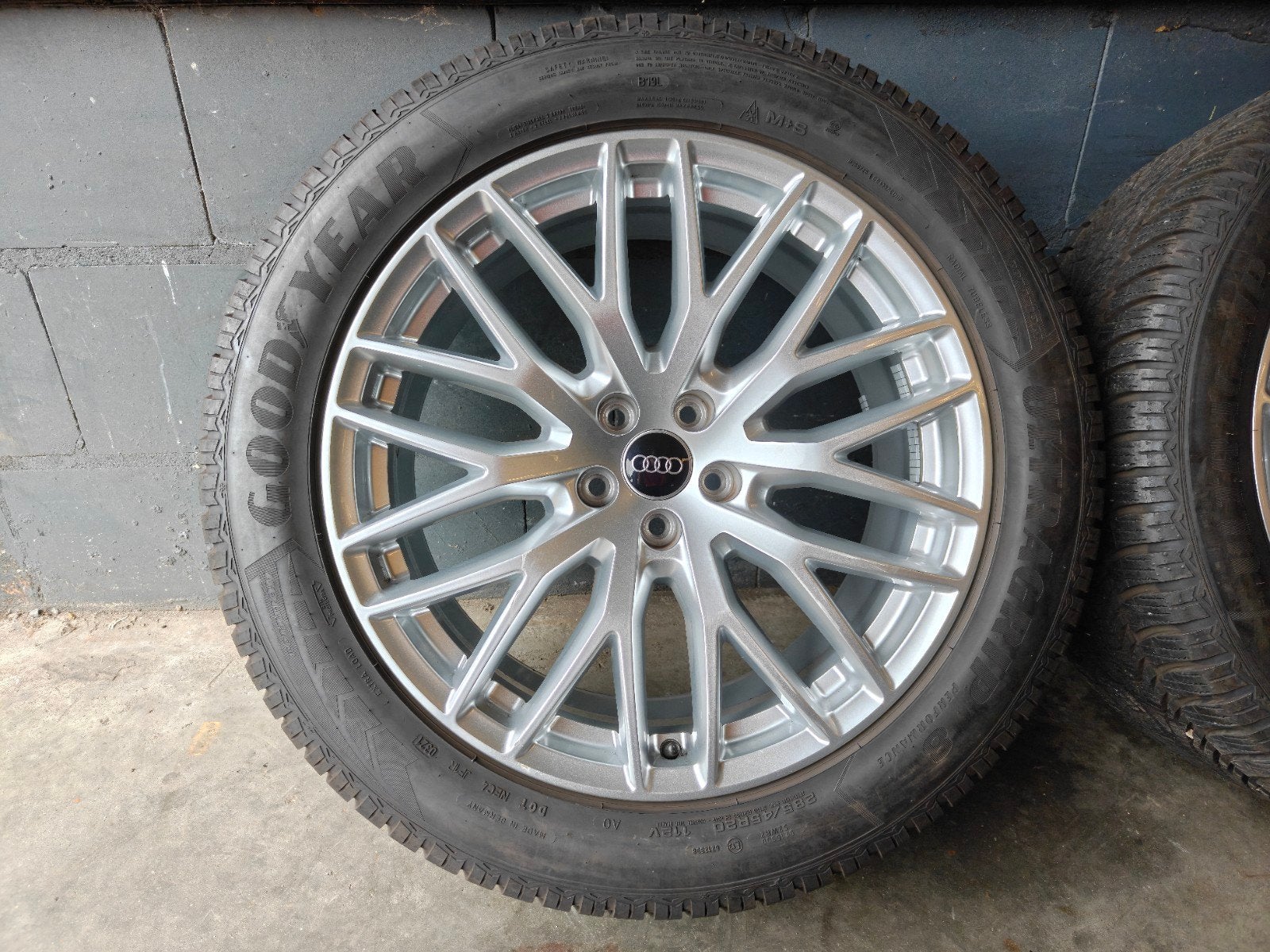 20" Originele Audi Q7 SQ7 4M Winterset Goodyear, Audi, Gebruikt, 285 mm, Banden en Velgen