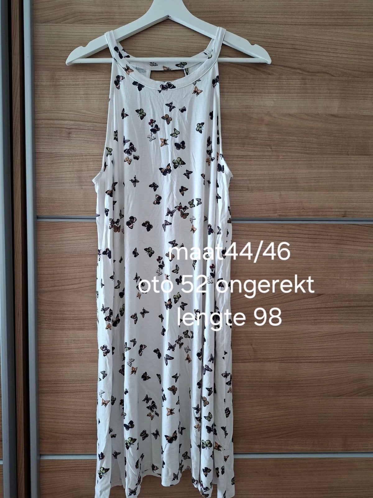 Mooie witte jurk met vlinderprint, Ophalen of Verzenden, Zo goed als nieuw, Maat 46/48 (XL) of groter, Wit