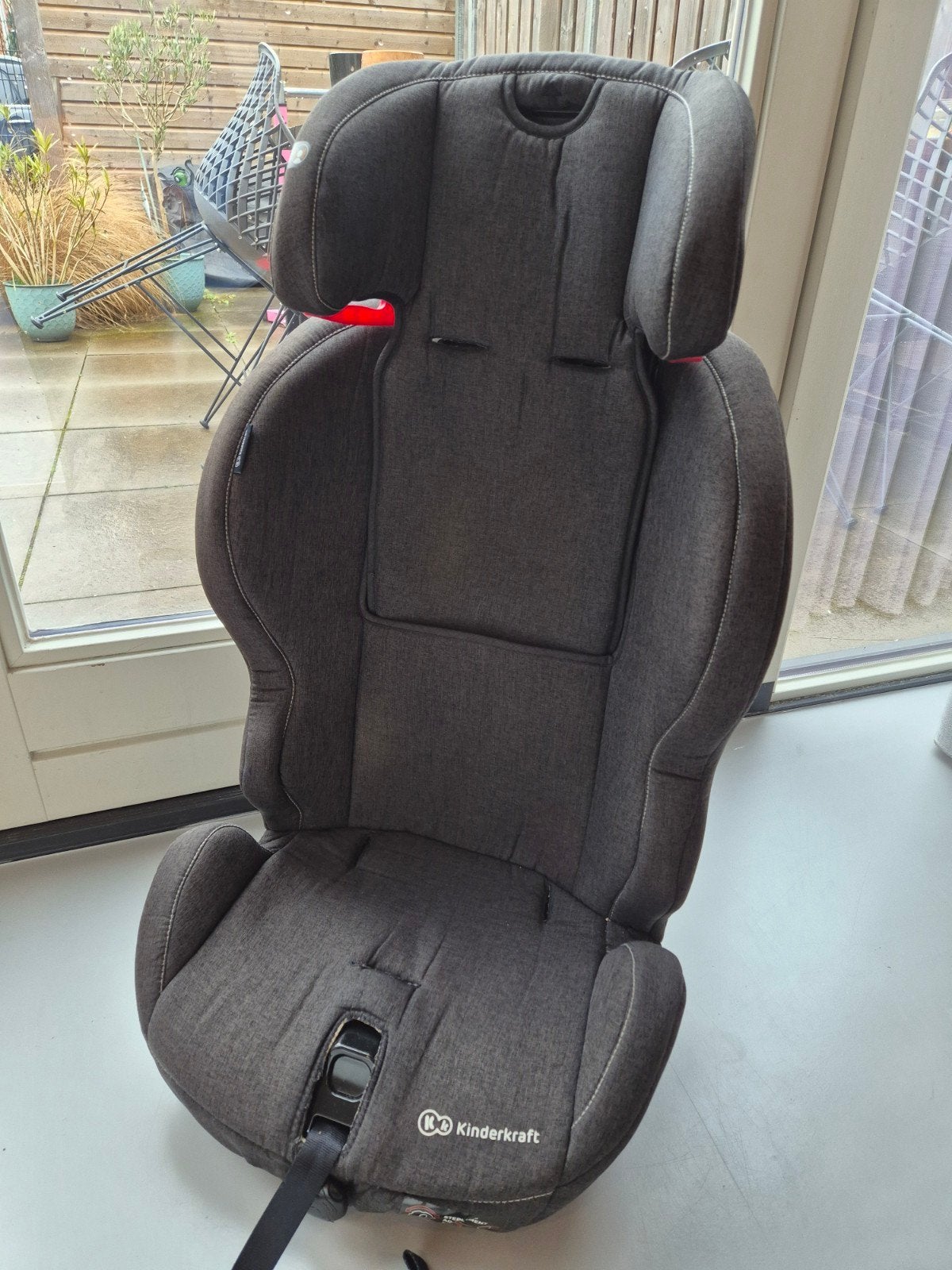 GRATIS Kinderkraft autostoel met ISO-fix (12 - 36 kg), Autogordel of Isofix, Gebruikt, Verstelbare rugleuning, Ophalen