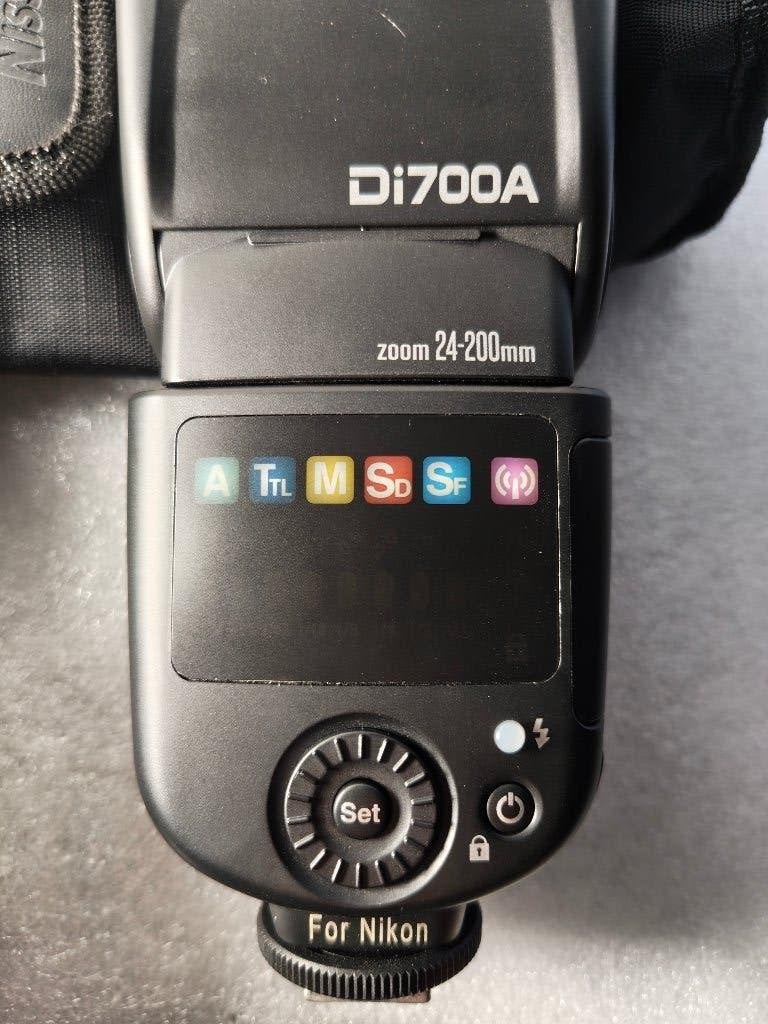 ZGAN Nikon - 2x Nissin Di700A flitser (Commander + ringflits
