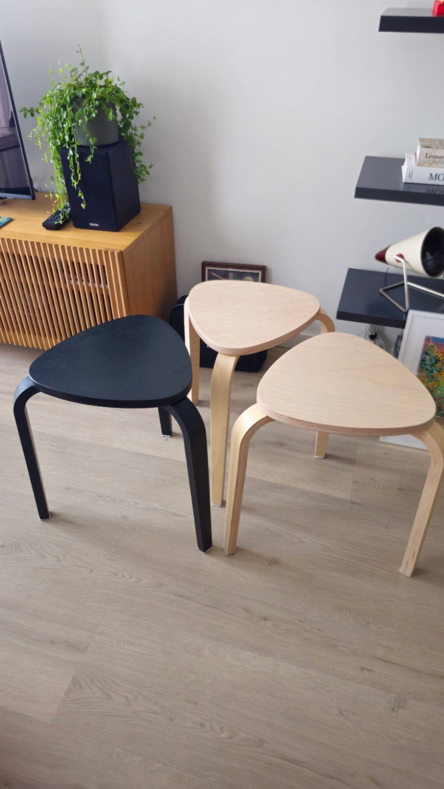 Set van 3 IKEA Kyrre krukken - Zwart en naturel hout, Huis en Inrichting, Ophalen