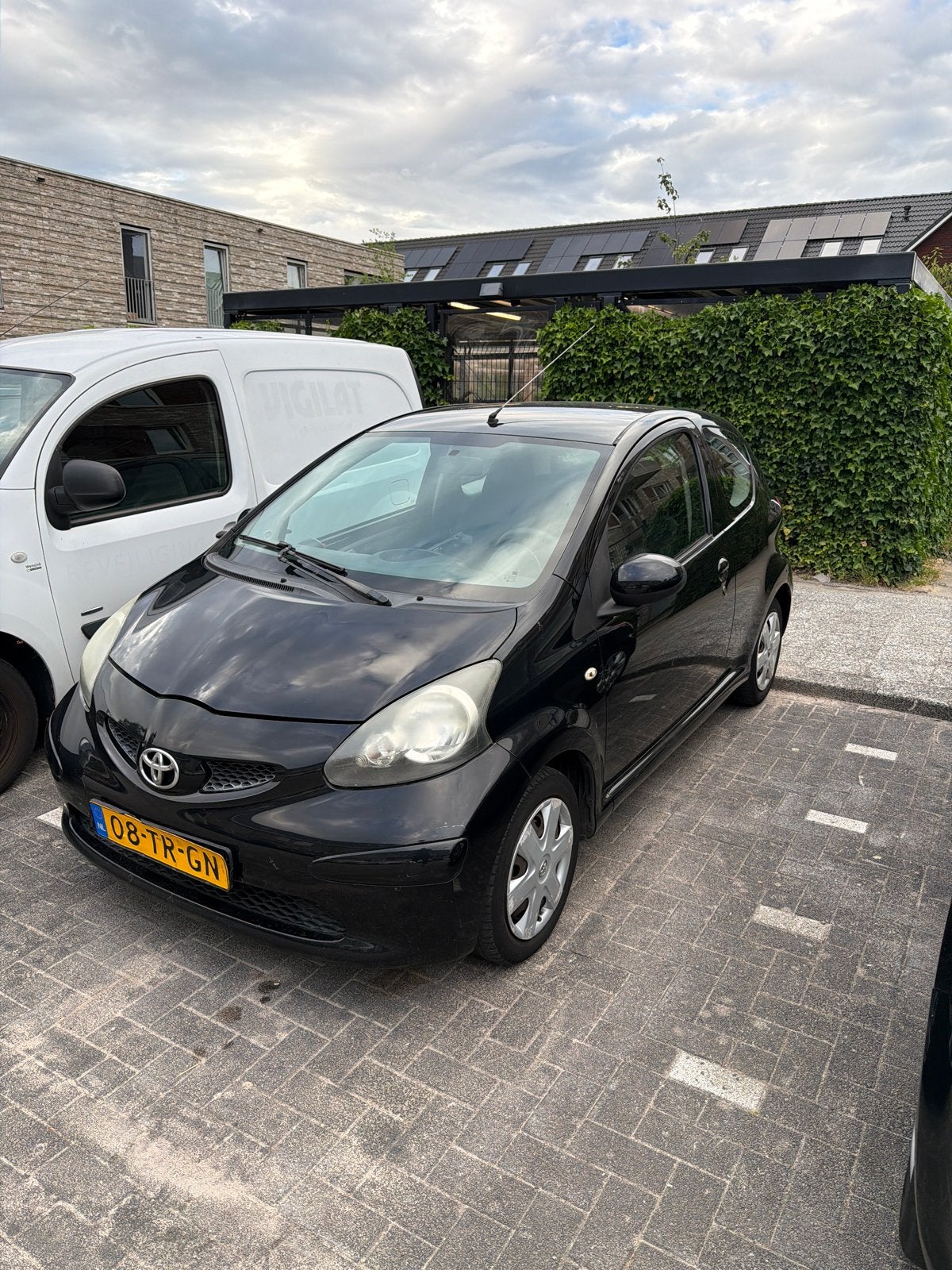 Toyota Aygo 1.0 12V Vvt-i 3DRS MMT 2007 Zwart, Auto's, Voorwielaandrijving, 4 stoelen, Origineel Nederlands, Handgeschakeld