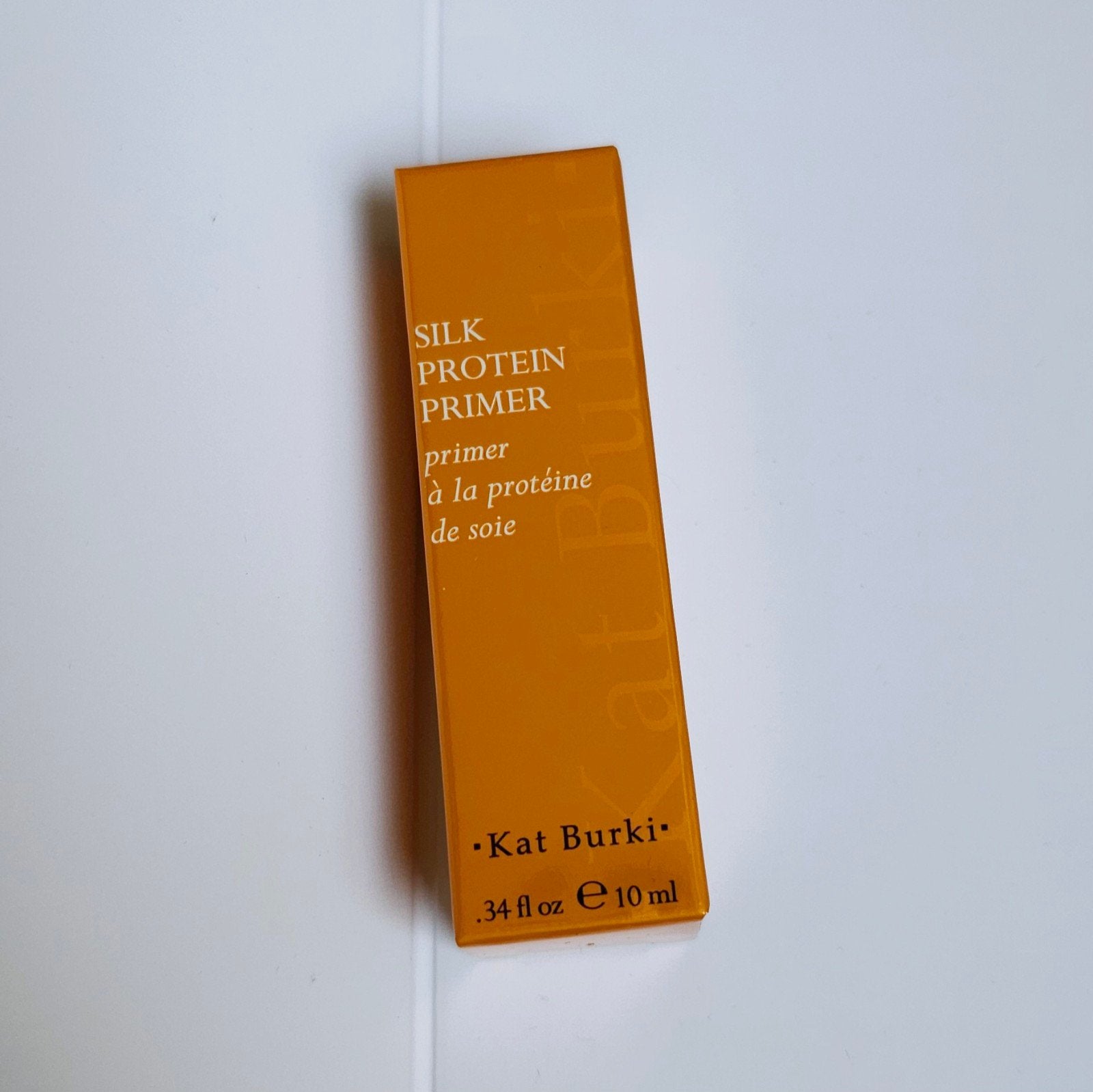 NU €5 ‼️ Kat Burki Silk Protein Primer 10 ml, Ophalen of Verzenden, Nieuw, Gehele gezicht