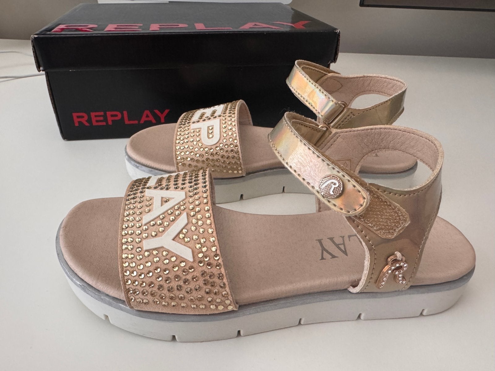 Replay sandalen meisje kleur goud maat 35, Ophalen, Meisje, Overige typen, Zo goed als nieuw