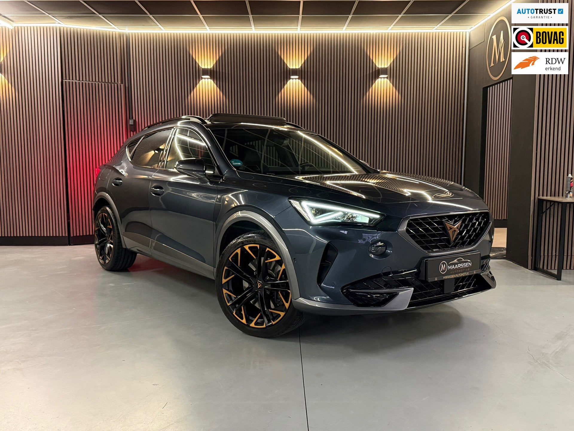 Cupra Formentor 1.4 e-Hybrid VZ Copper Edition 245 PK |Perfo, Auto's, Dealer onderhouden, Gebruikt, Euro 6, 4 cilinders