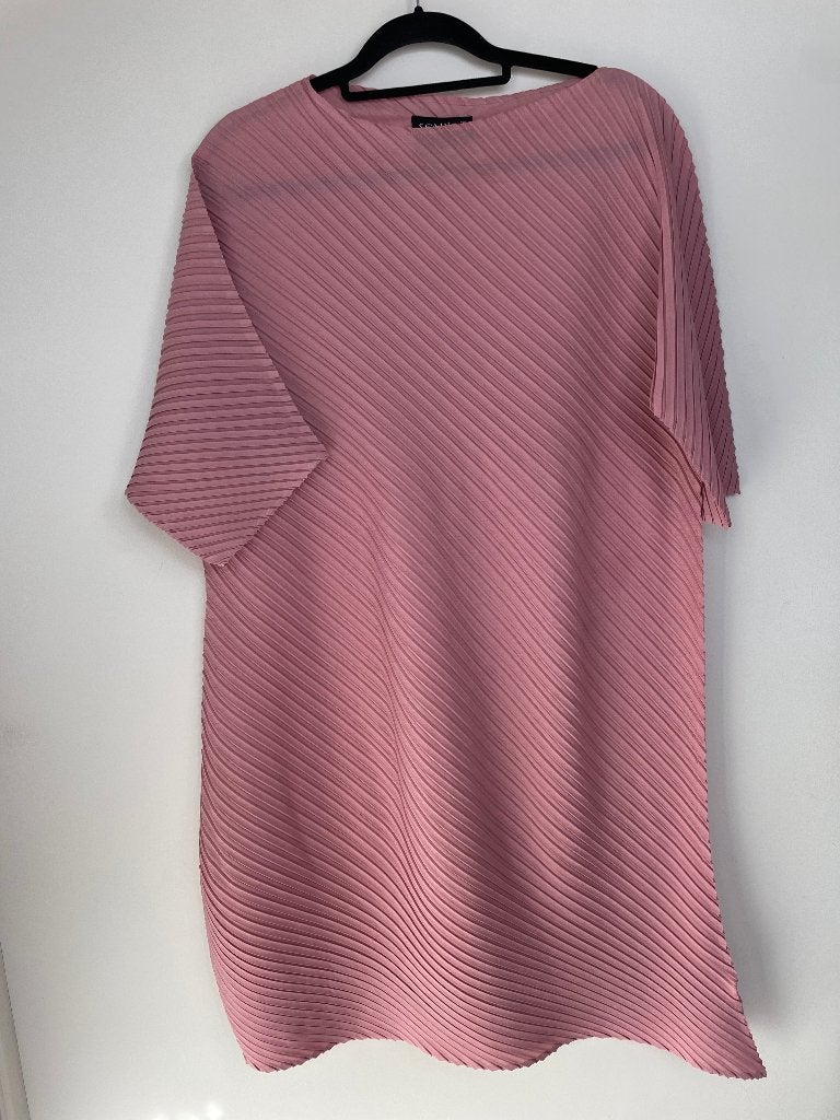 Scarlet Sage jurk maat one size roze plissé asymmetrisch, Maat 38/40 (M), Ophalen of Verzenden, Scarlet Sage Global, Knielengte