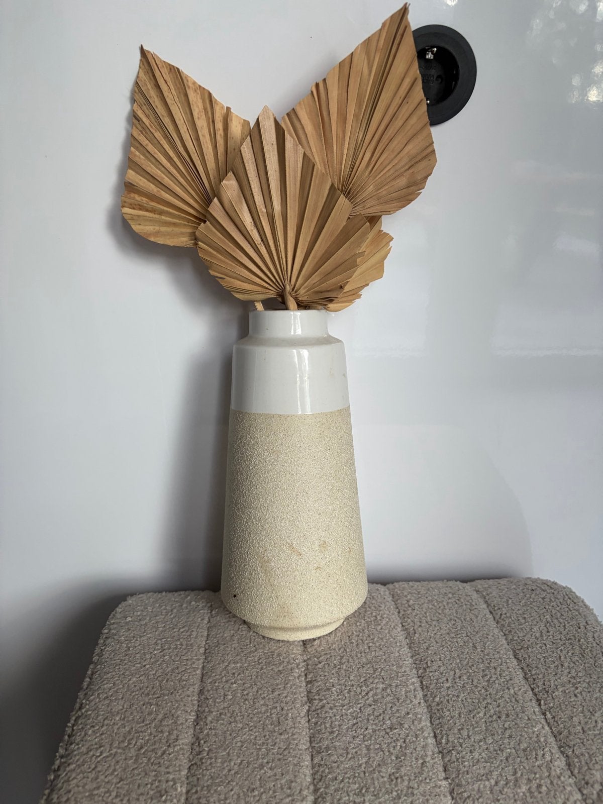 Stijlvolle HEMA vaas met droogbloemen, Gebruikt, Inclusief droogbloemen, Wit, Ophalen of Verzenden