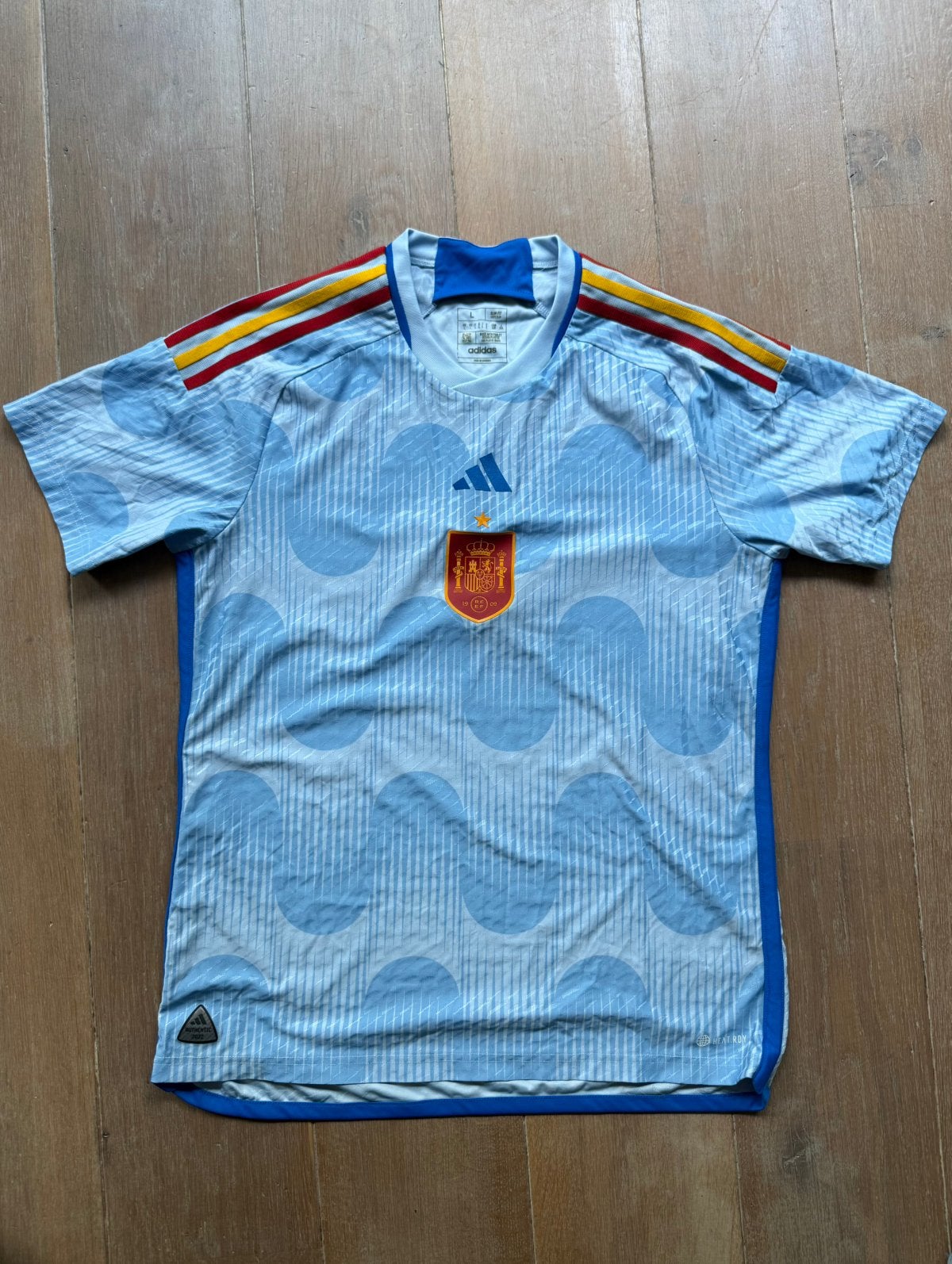 Voetbalshirt Spanje - maat L - Adidas, Maat L, Ophalen of Verzenden, Zo goed als nieuw, Shirt