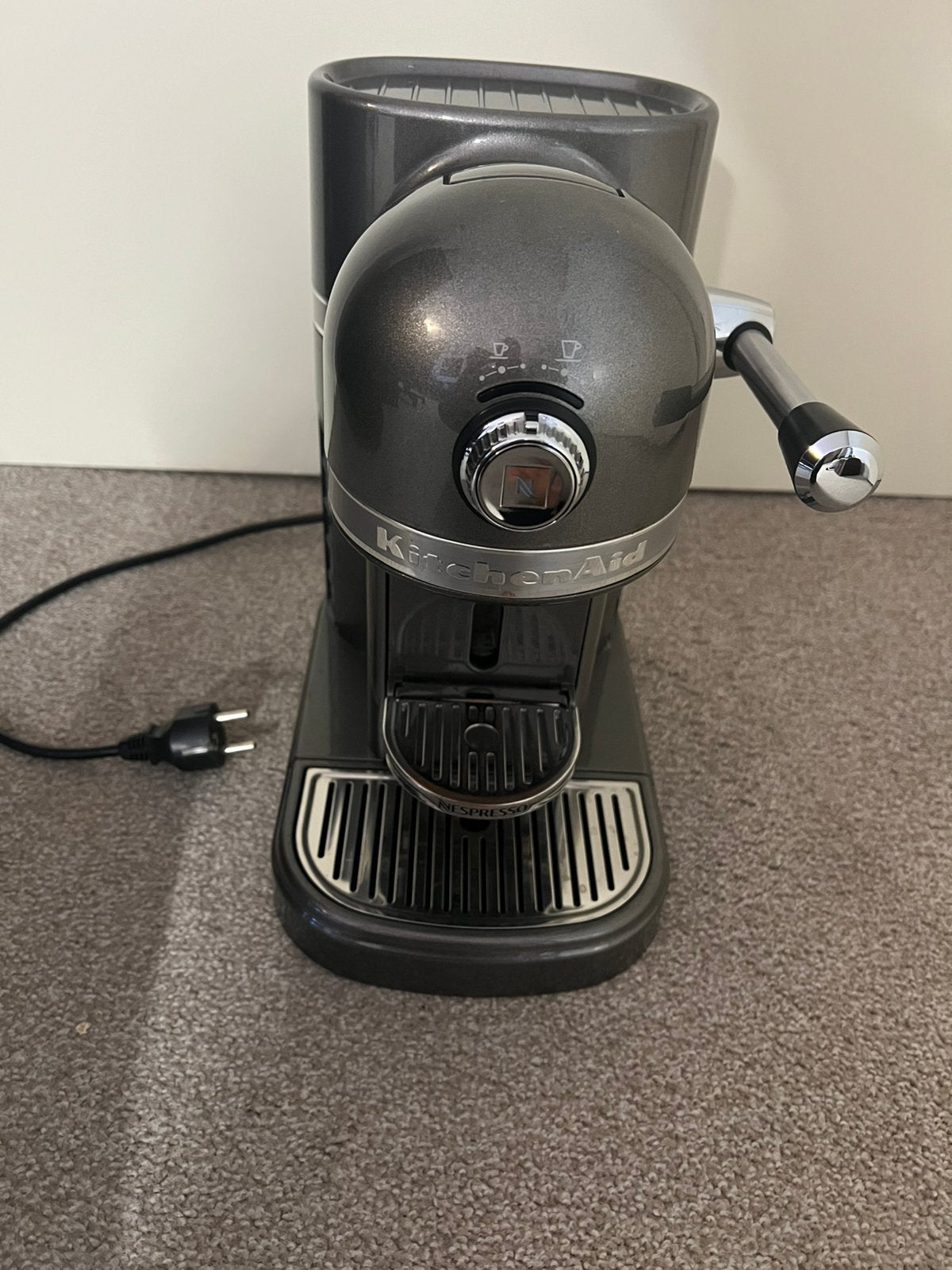 KitchenAid Nespresso koffiemachine, Ophalen of Verzenden, Zo goed als nieuw, Koffiemachine