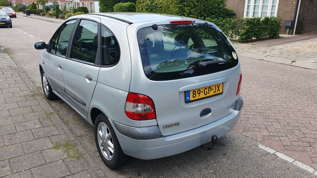 Nette Renault Scénic 2.0 16V Bj. 2001 Nieuwe apk., Stof, 680 kg, 4 cilinders, 138 pk