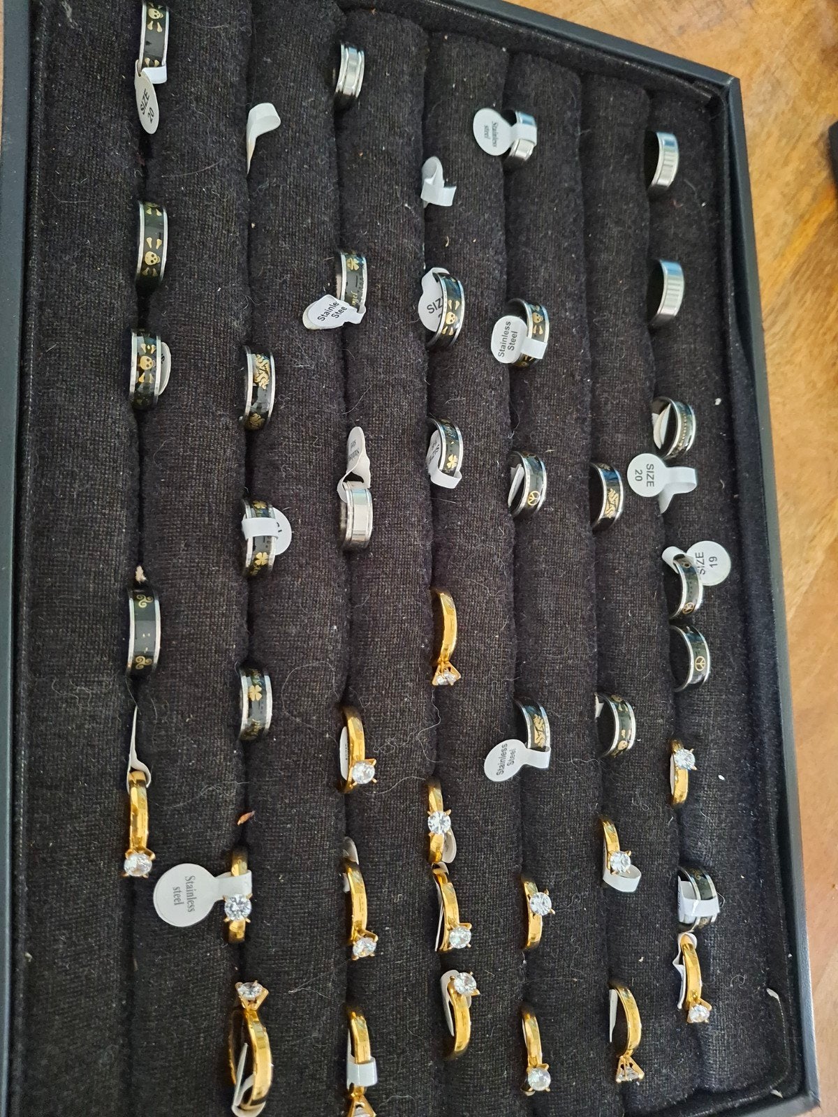 Partij ringen + display SALE!!!!!, Overige materialen, Nieuw, Ophalen of Verzenden, Dame