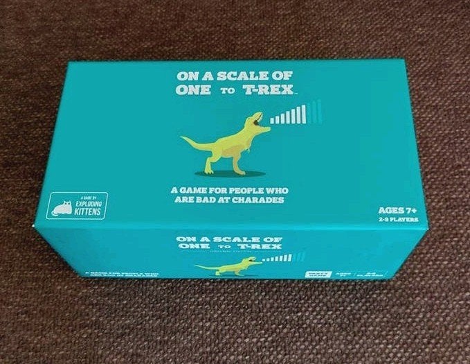 On a Scale of One to T-Rex - Exploding Kittens Party Game, Vijf spelers of meer, Ophalen of Verzenden, Zo goed als nieuw, Exploding Kittens