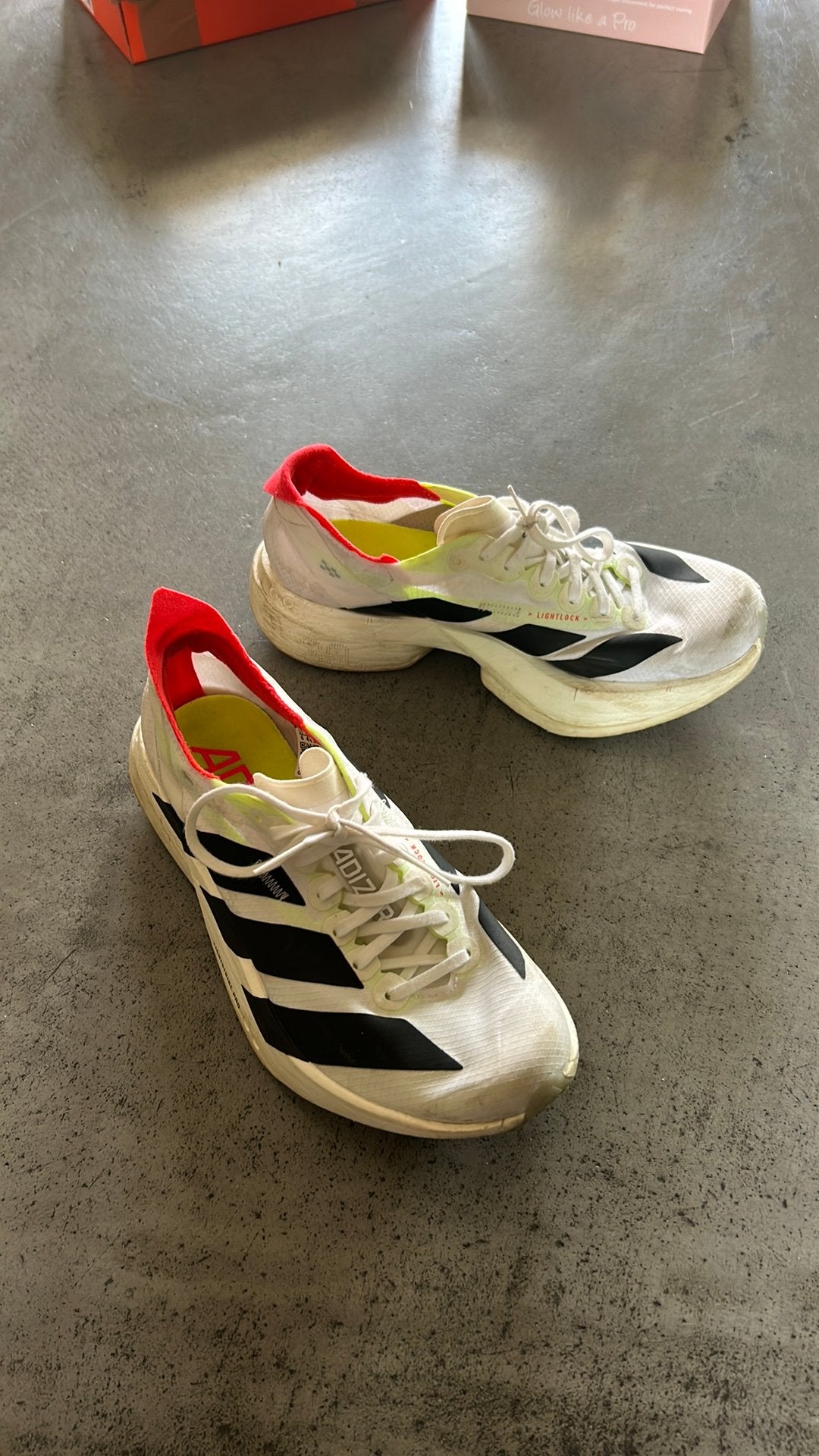 Adidas Pro 3, Ophalen of Verzenden, Zo goed als nieuw, Hardloopschoenen, Adidas