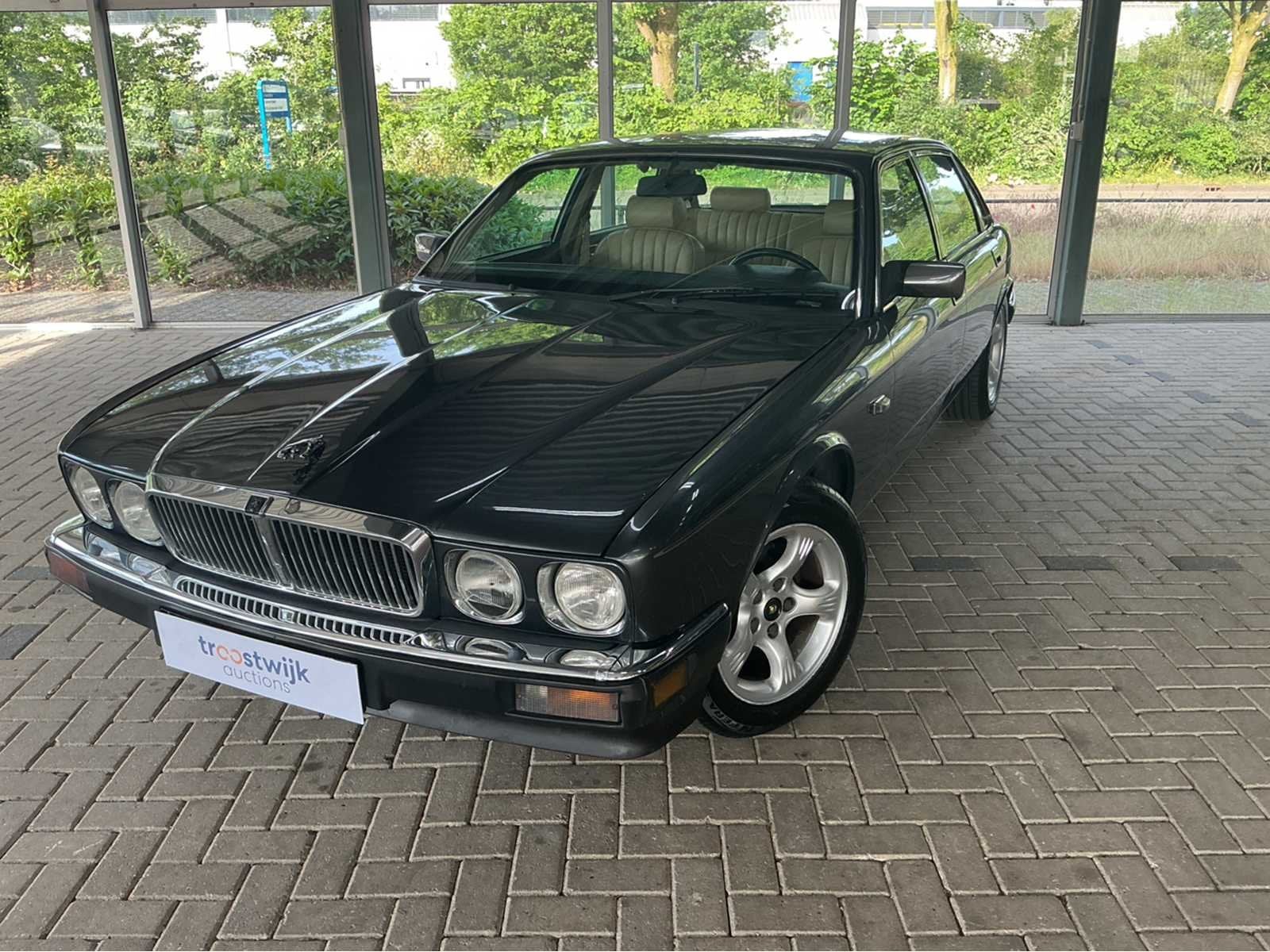 Jaguar XJ40 Sovereign | 4.0 | 1989 | youngtimer | 226 pk | M, Auto's, Jaguar, Automaat, Gebruikt, Overige carrosserieën, Bedrijf