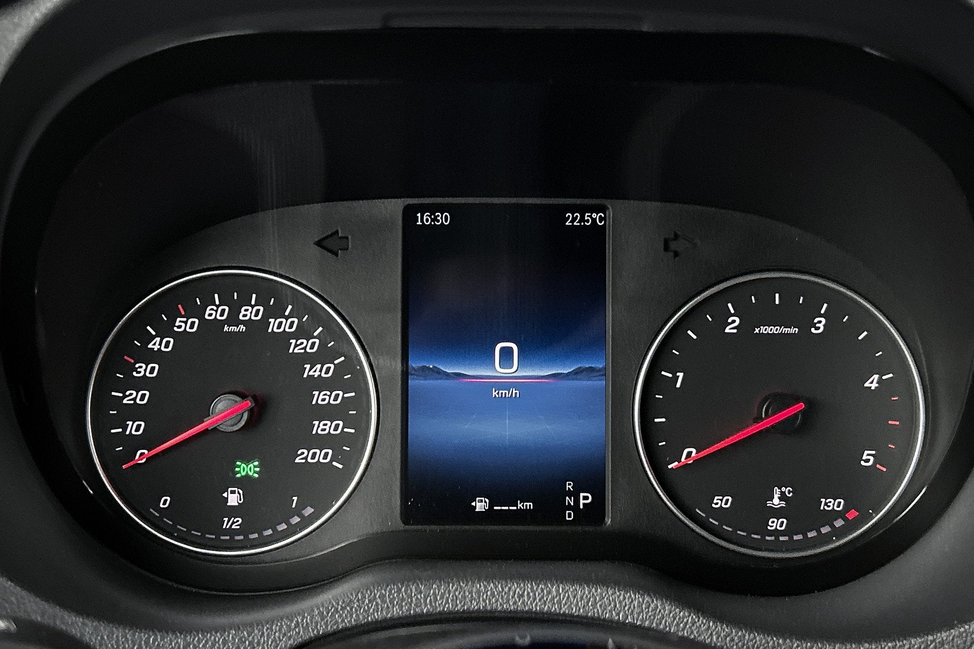 Mercedes-Benz Sprinter 317 1.9 CDI L2H2 RWD | 2-zitplaatsen, Auto's, Automaat, Multifunctioneel stuurwiel, Gebruikt, Euro 6
