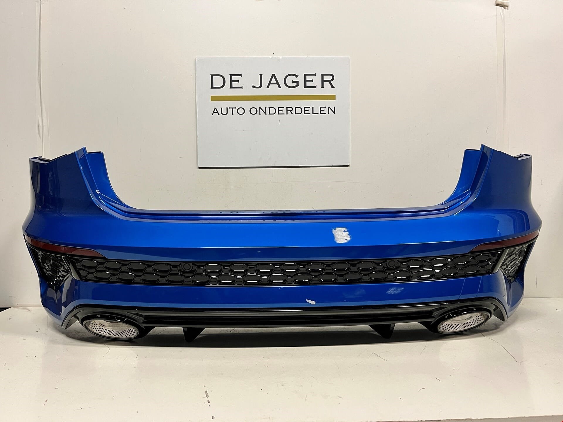 AUDI RS3 8Y ACHTERBUMPER BUMPER COMPLEET PDC 8Y4807511K 2019, Auto-onderdelen, Gebruikt, AUDI AG, Auto-Union-Strasse 1
85045  Ingolstadt, DE