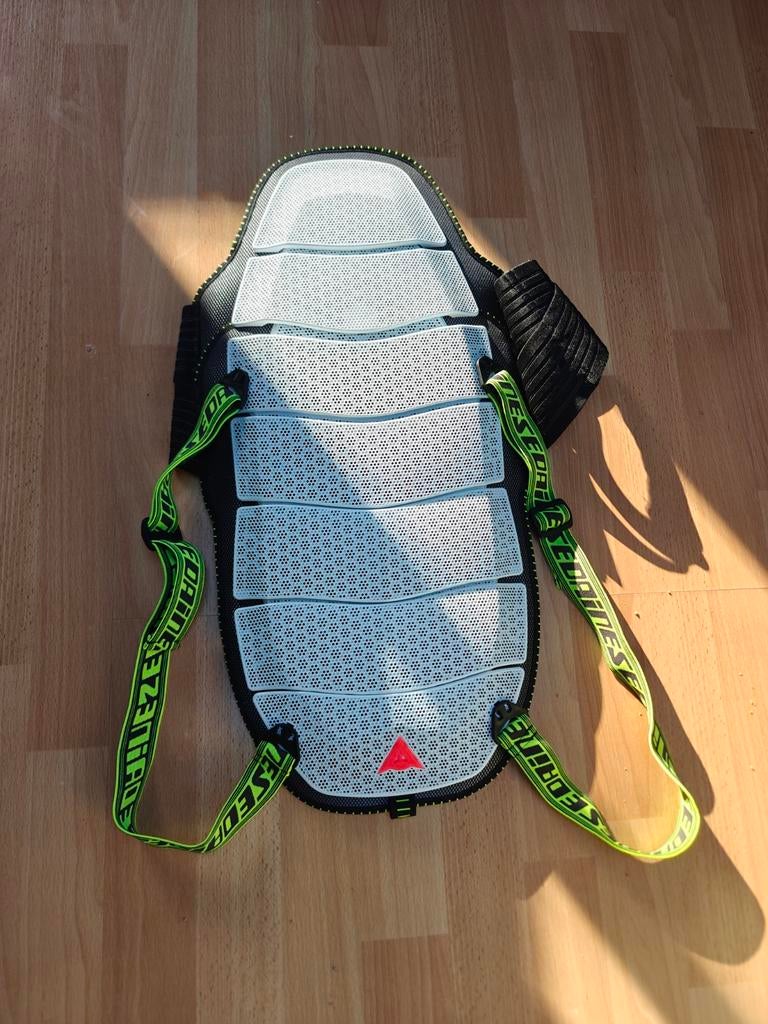 Dainese Evo rugbeschermer wintersport maat M, Ophalen