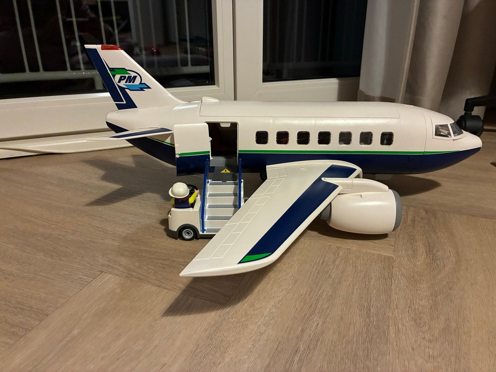 Playmobil Vliegtuig met accessoires, Ophalen of Verzenden, Zo goed als nieuw