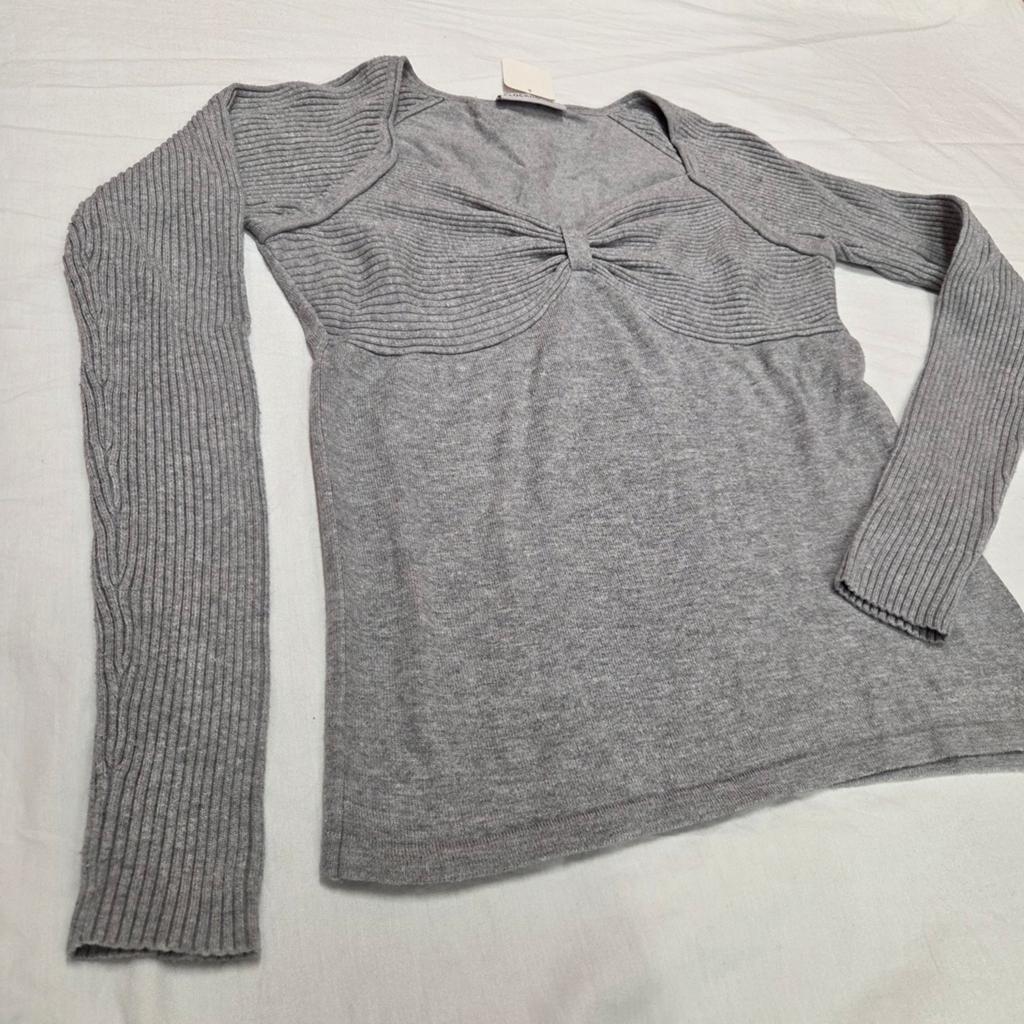 Grijze Clockhouse top met strikdetail, Kleding | Dames, Truien en Vesten, Nieuw, Ophalen of Verzenden, Clockhouse, Maat 36 (S)
