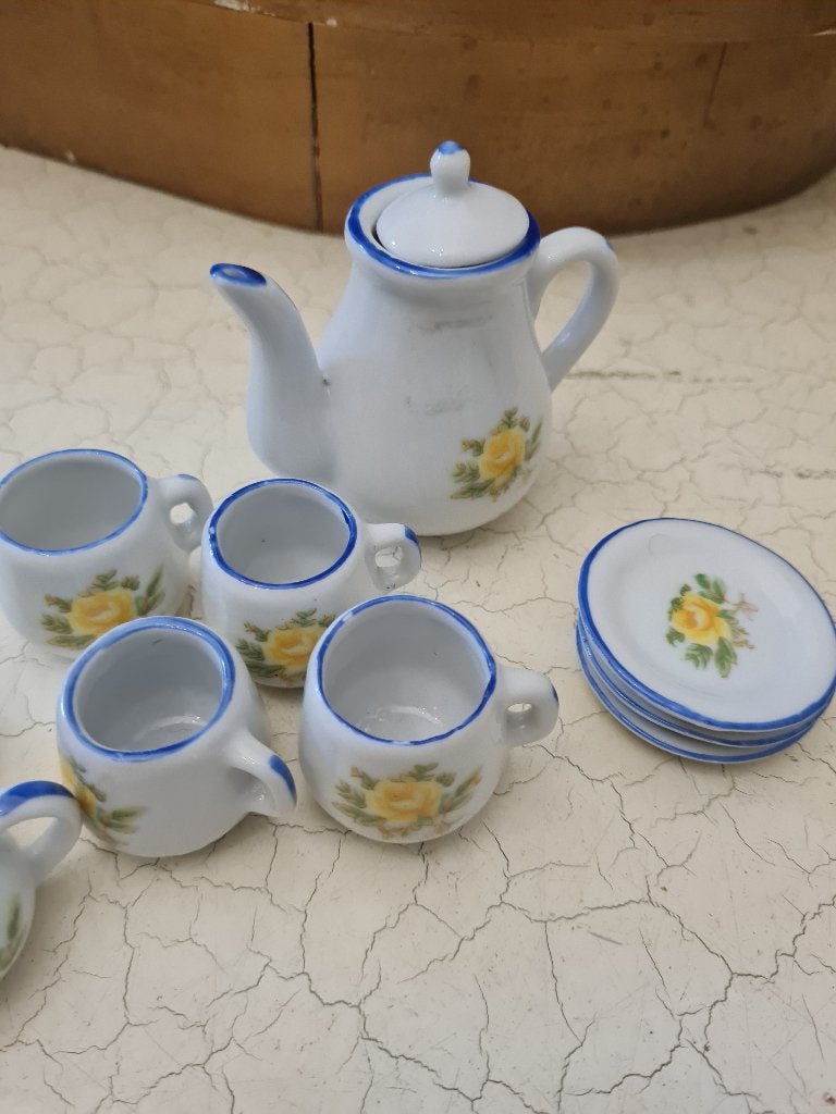 Vintage poppen serviesje, Verzamelen, Heikant 21 Kaatsheuvel, Overige typen, Belle Vieille Brocante, Ophalen of Verzenden