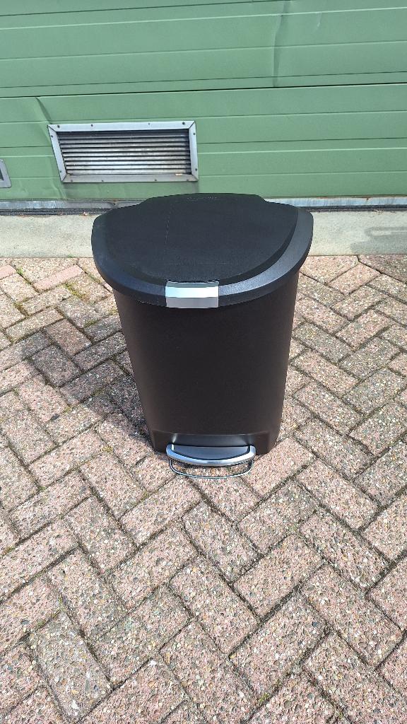 Simplehuman pedaalemmer kunststof 50 liter zwart halfrond, Ophalen, Kunststof, Gebruikt, Met pedaal