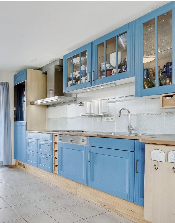 Keuken met vrijwel nieuwe apparatuur, Huis en Inrichting, Keuken | Complete keukens, Ophalen, Gebruikt, Dubbelwandige keuken, Kunststof