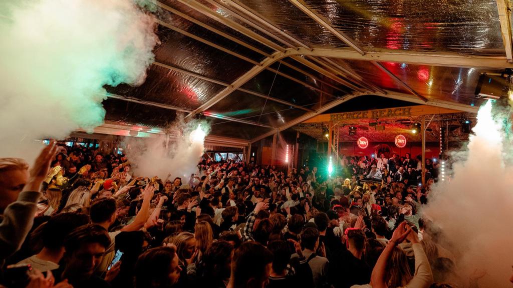 JOY 5YR Anniversary Tickets – 27 jun 2026 – Bronze Beach Blo, Tickets en Kaartjes, Twee personen, Juni