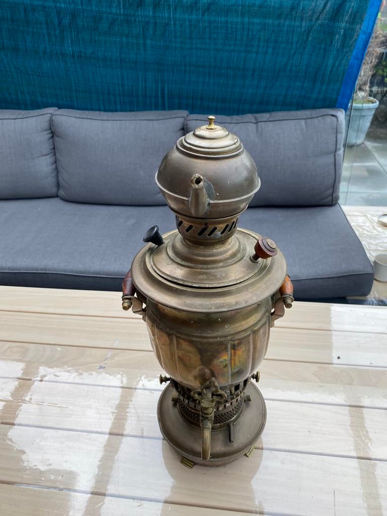 Te koop een antieke russische samowar ( theepot), Ophalen