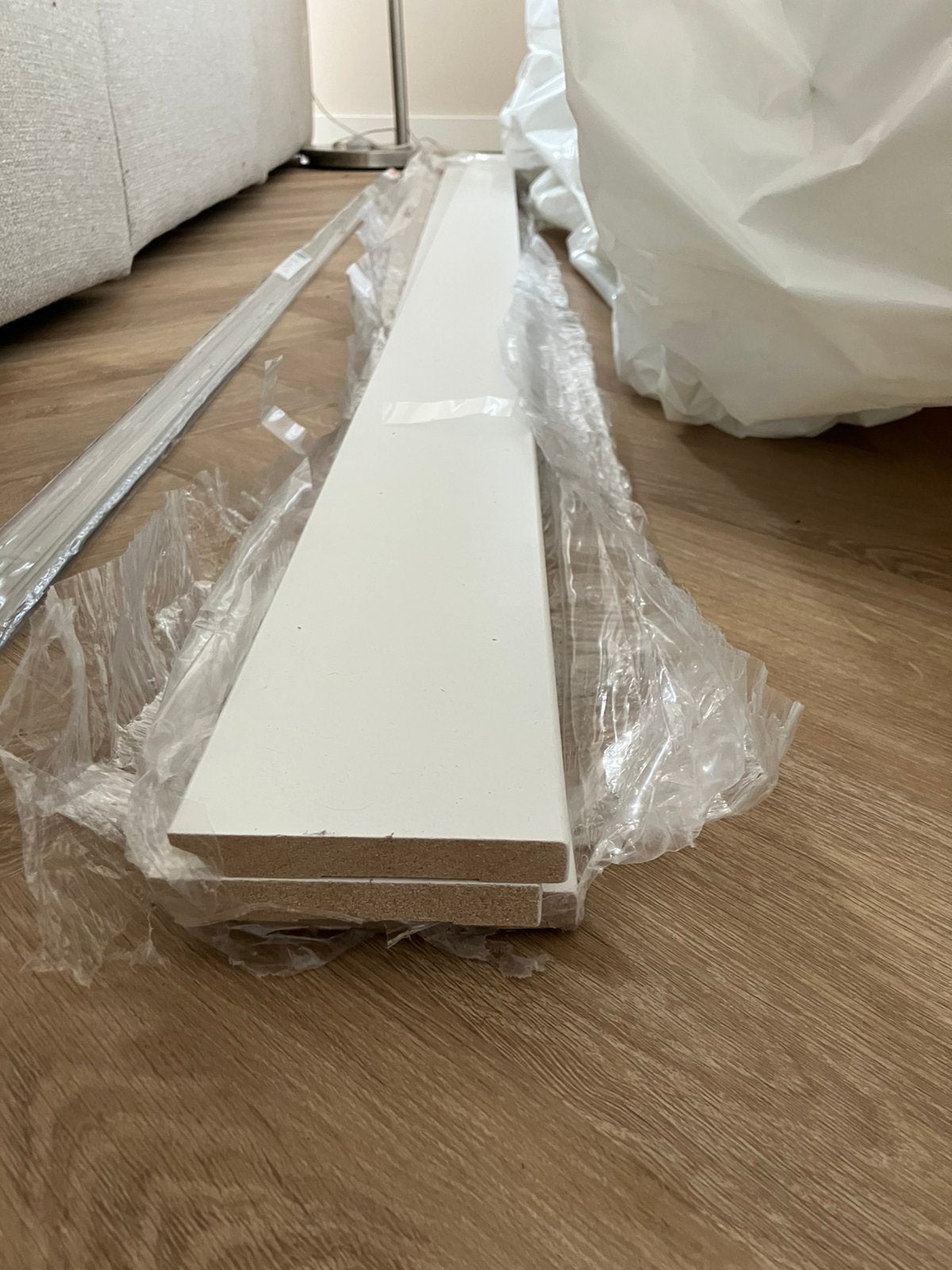 Witte plinten | RAL9016, Doe-het-zelf en Verbouw, Plinten en Afwerking, Ophalen, Nieuw, Mdf, 200 tot 250 cm