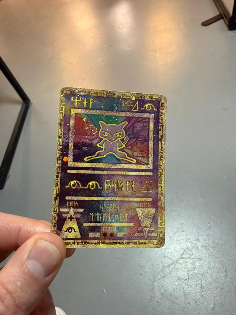 Ancient Mew 2000 Pokemon Movie, Hobby en Vrije tijd, Verzamelkaartspellen | Pokémon, Ophalen of Verzenden, Zo goed als nieuw