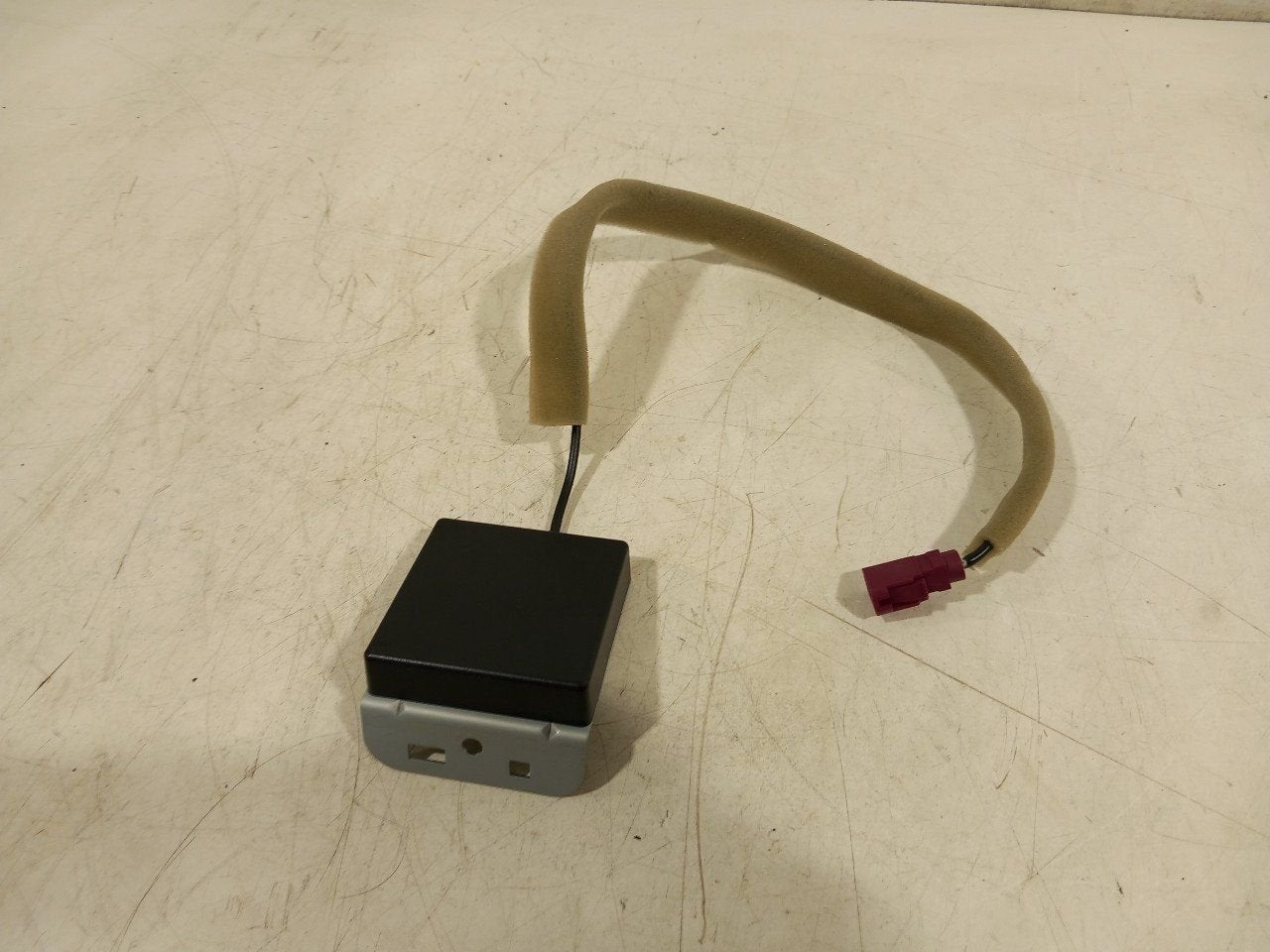 Antenne versterker Renault Clio, Auto diversen, Autoradio's, Ophalen of Verzenden, Van der Ven Autorecycling B.V., Onderdelen@venauto.nl