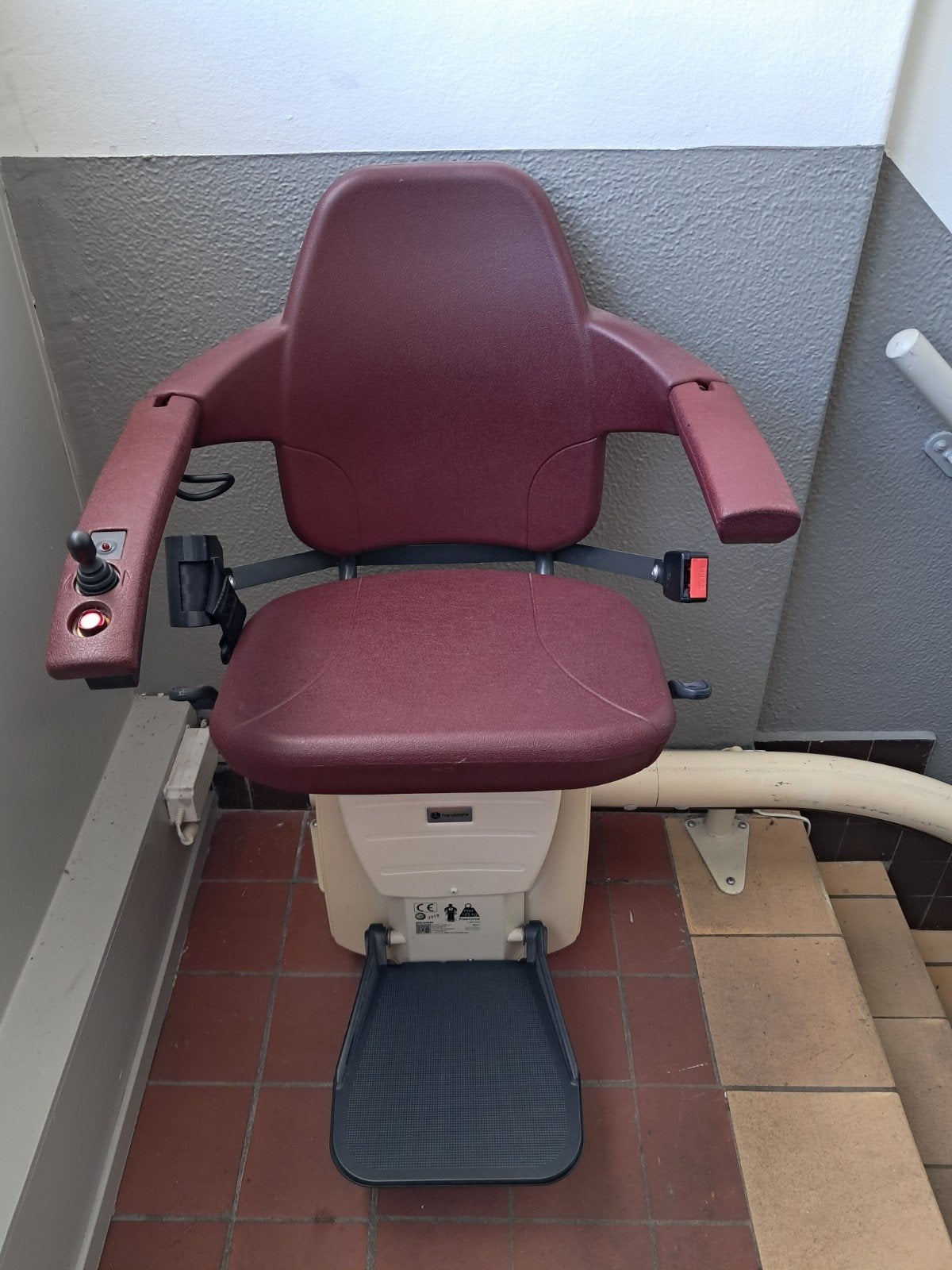 goed onderhouden traplift, Diversen, Ophalen